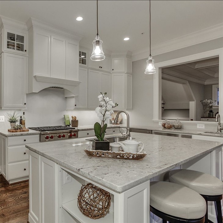 River White Countertop